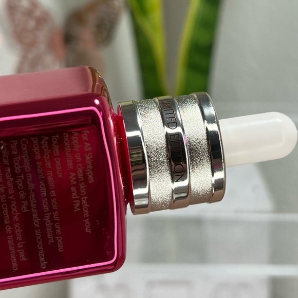 Estée Lauder Advanced Night Repair- Limited Edition Breast Cancer Awareness Set - Picture 11 of 11